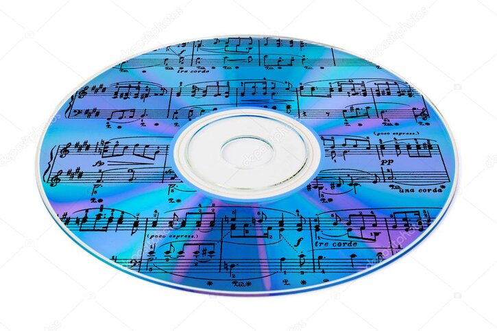 ピアノの音色に合わせて合唱を楽しむサークルの様子
